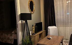 La Perla Suite